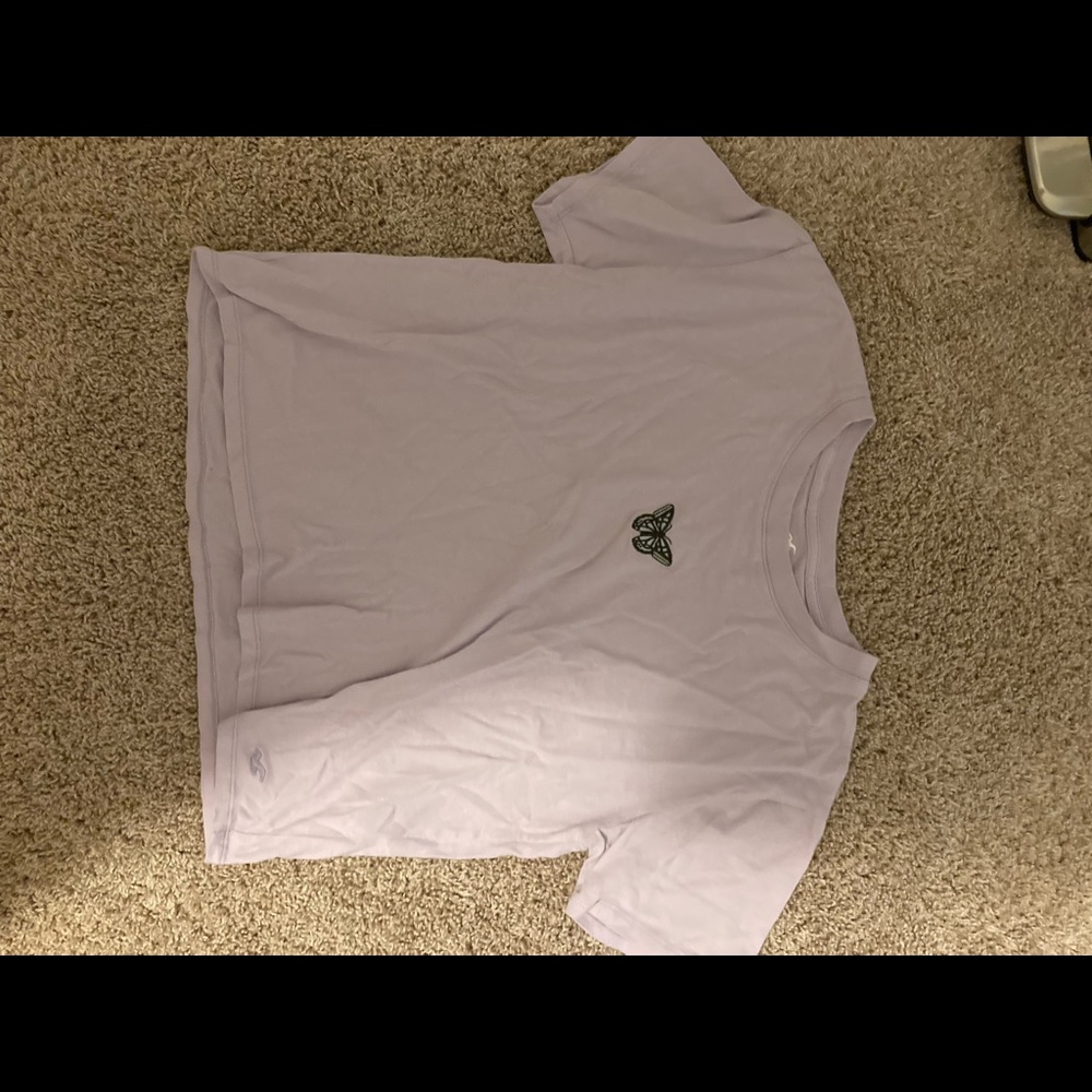 hollister cropped tee